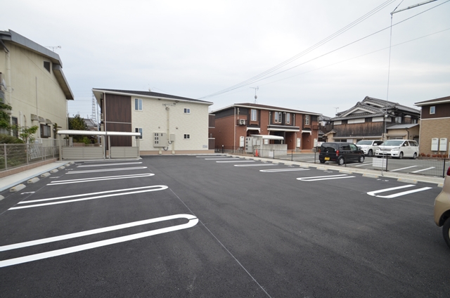 駐車場　駐車場