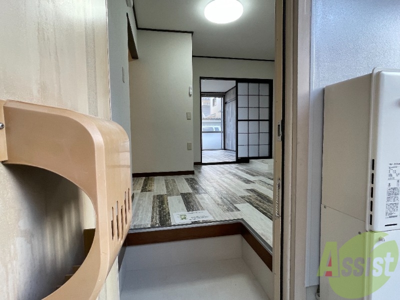 玄関　玄関から撮影してみました。開放感がありますね。