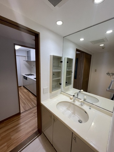 洗面設備　洗面所