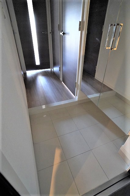 玄関　玄関※別部屋参考写真