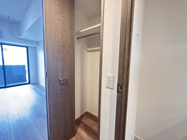 その他部屋・スペース　505号室の写真。階数で床・壁等の色が異なります。現況優先