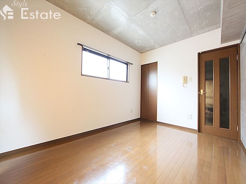 居室・リビング　内装