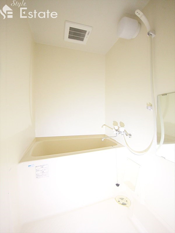 バス・シャワールーム　バスルーム