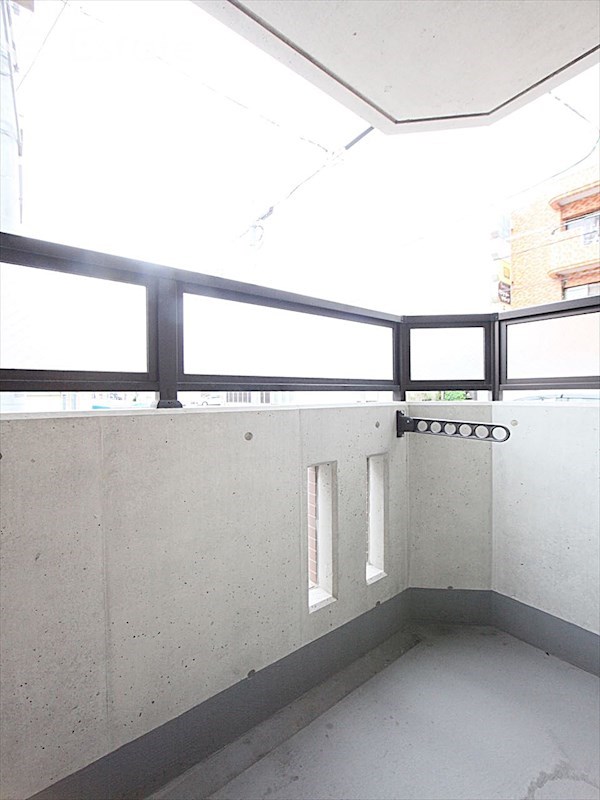 バルコニー　バルコニー