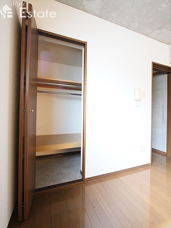 収納　クローゼット