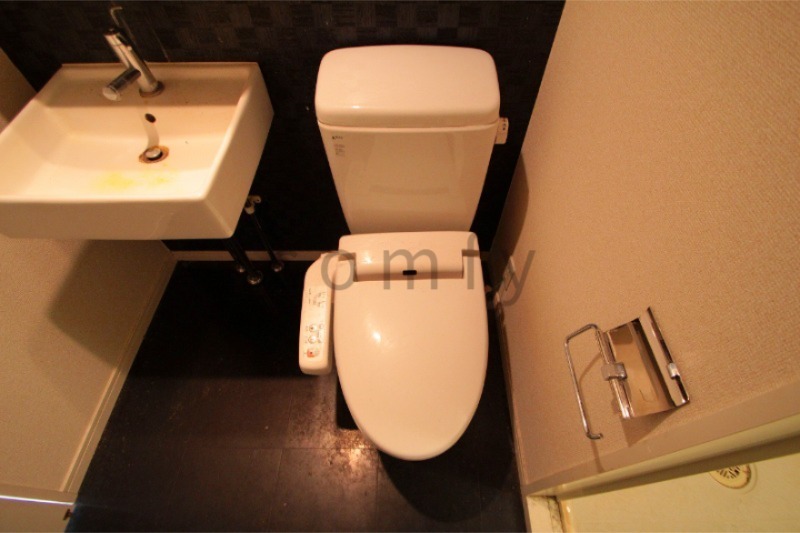 トイレ　ウォシュレット付きトイレ