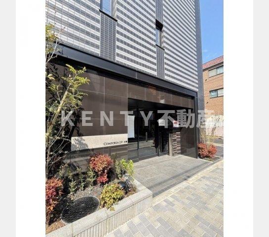 エントランス　ゆとりのあるエントランスです