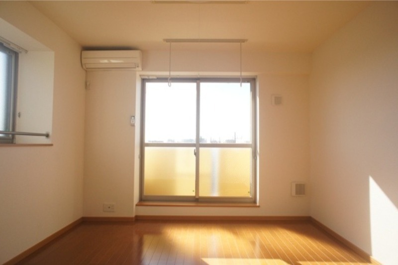 居室・リビング　図面と現状に相違がある場合には現状を優先