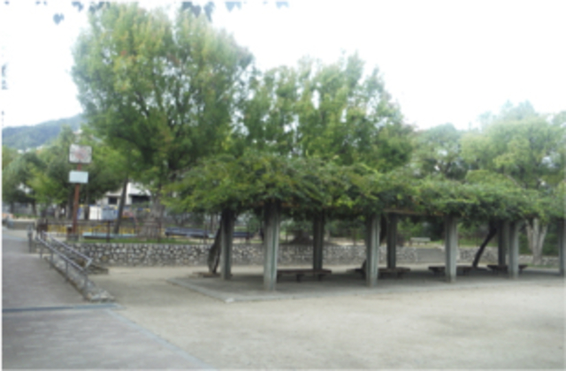 公園　篠原公園（公園）まで540m