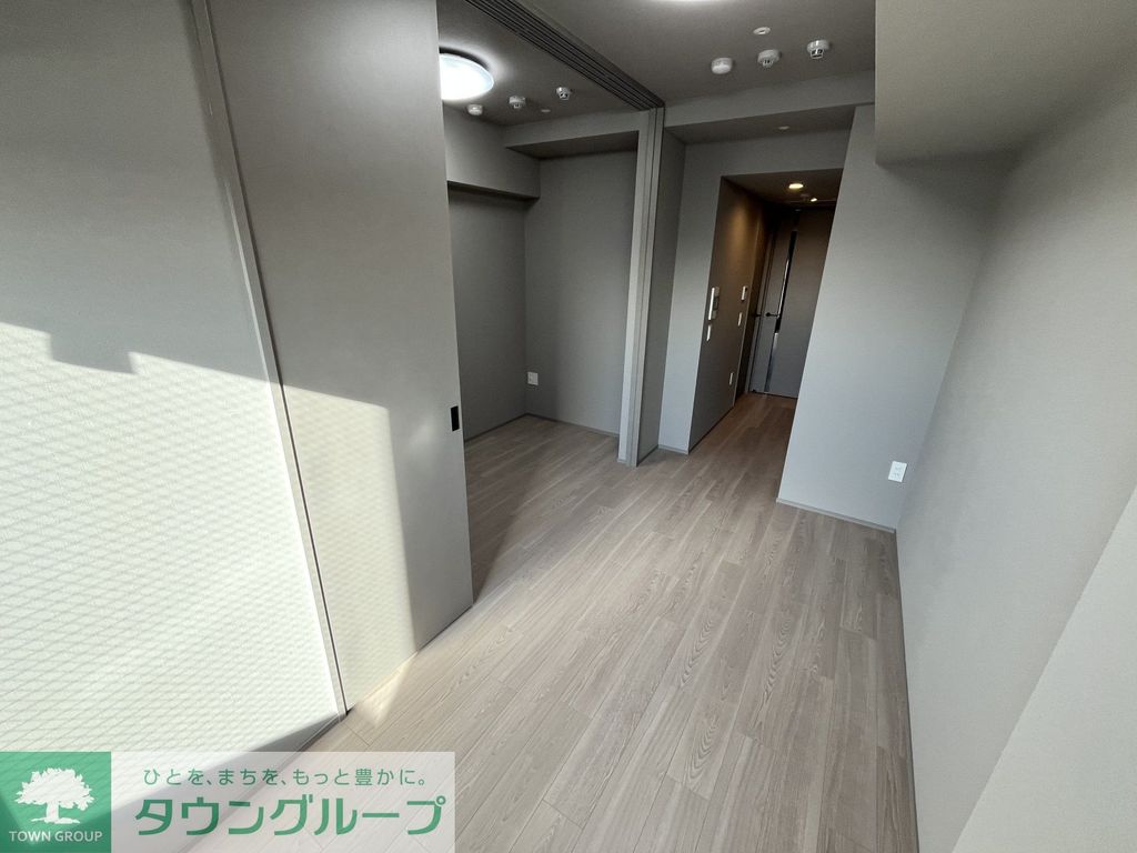 居室・リビング　玄関