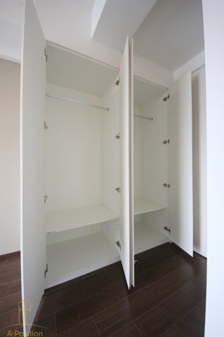 収納　コンフォリア阿波座