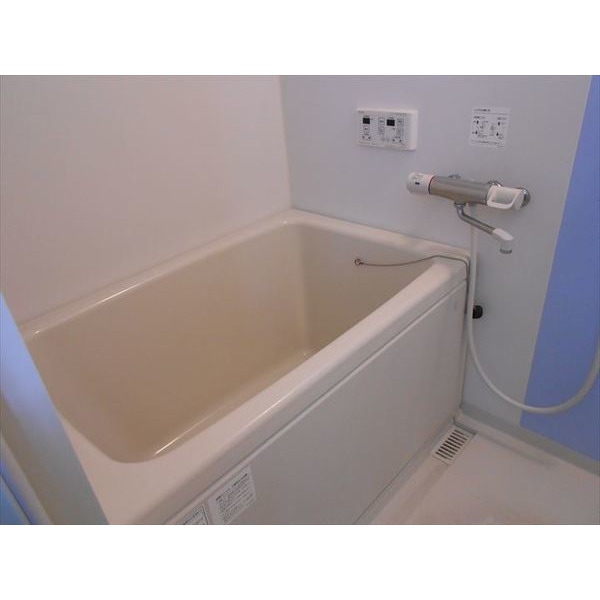 バス・シャワールーム　追焚き付バスルーム