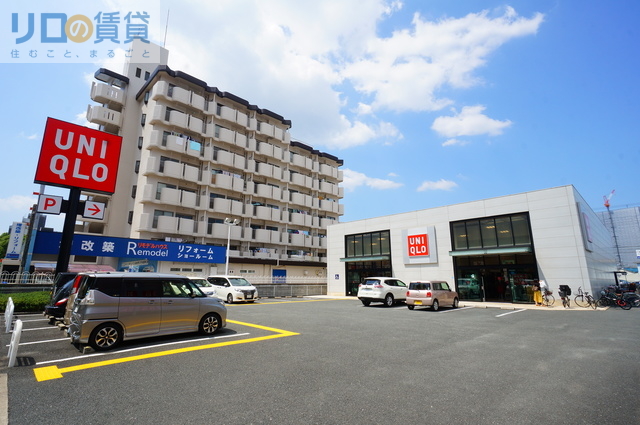 ショッピングセンター　ユニクロ東淀川店（ショッピングセンター）まで526m