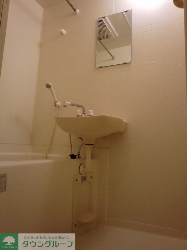 バス・シャワールーム　浴室換気乾燥機能付き