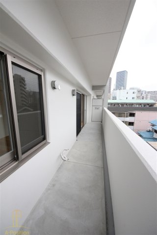 バルコニー　ハナミズキ福島