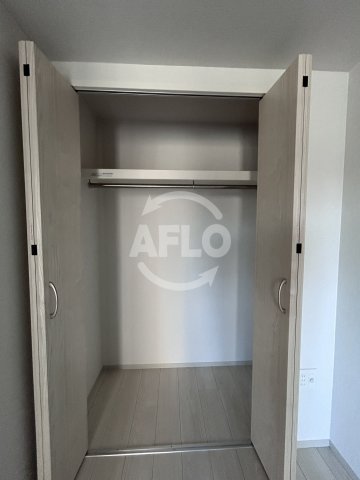 収納　ベルエール江坂　クローゼット