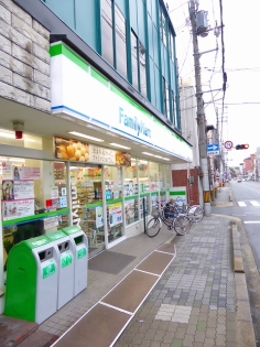 コンビニ　ファミリーマート 塚本祇園東山店（コンビニ）まで141m