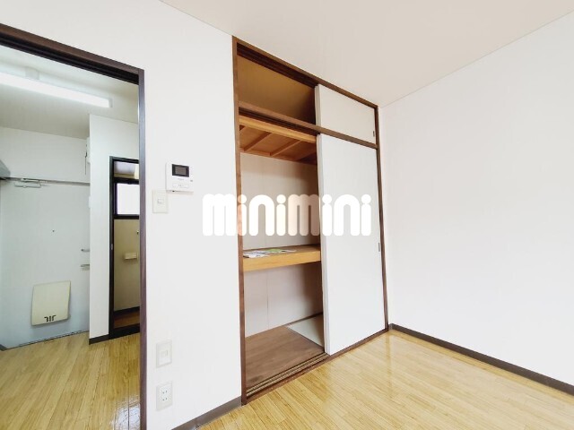 収納　同一物件、、別部屋の写真です。