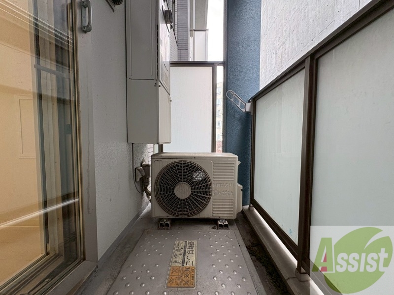 バルコニー　バルコニーです。洗濯物を干したり一息ついたりできますね！