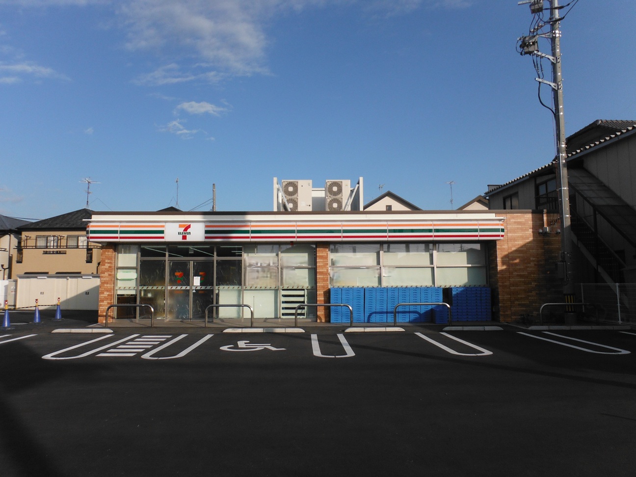 コンビニ　セブンイレブン志木中宗岡店（コンビニ）まで453m