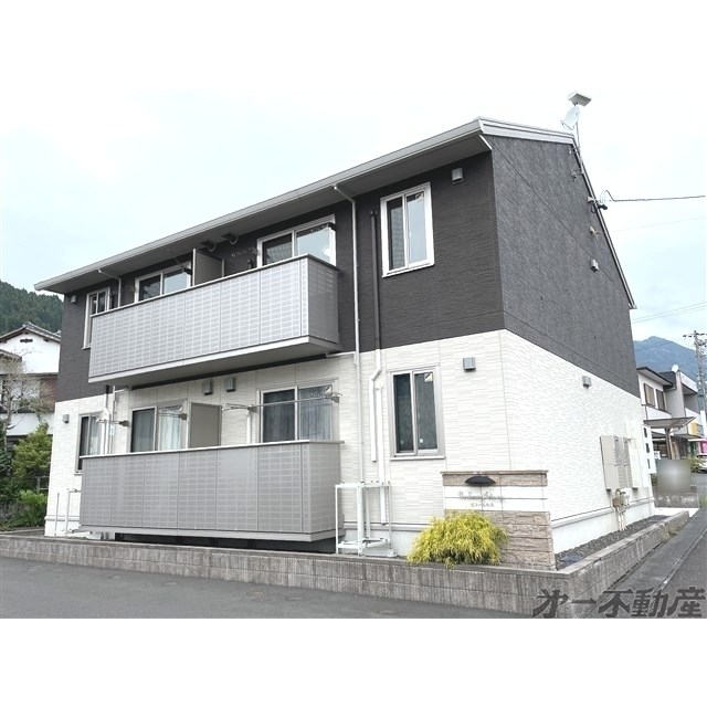 エントランス　建物外観