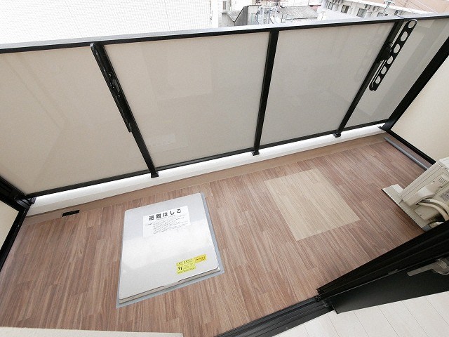 バルコニー　バルコニー