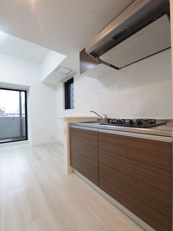 キッチン　システムキッチン（ガス2口コンロ付）