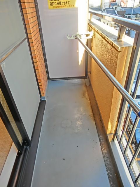 バルコニー　★バルコニー干し可★