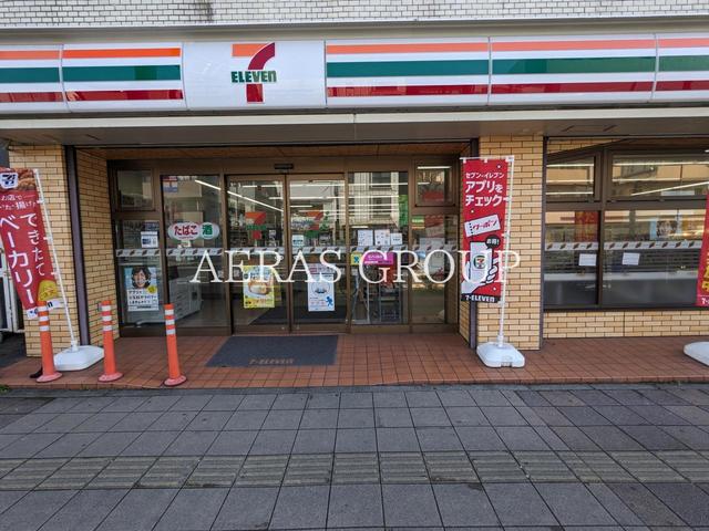 コンビニ　セブン-イレブン 横浜上反町店（コンビニ）まで184m