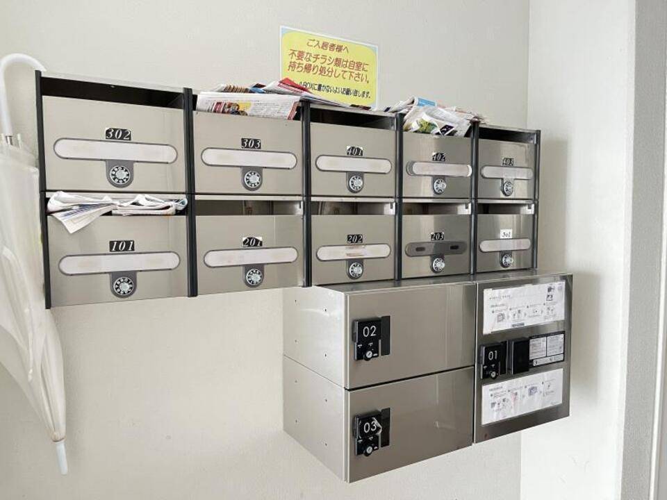 エントランス　メールBOX