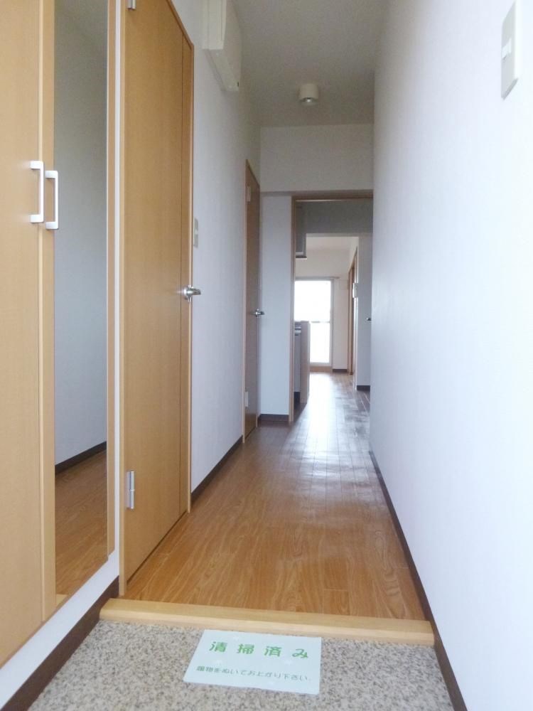 玄関　※他部屋参照