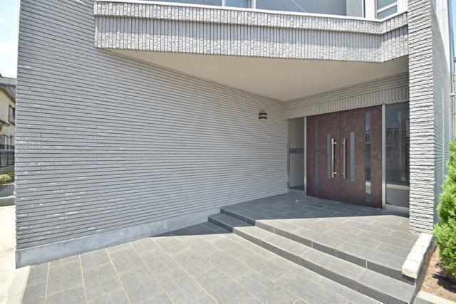 エントランス　綱島　徒歩１５分です