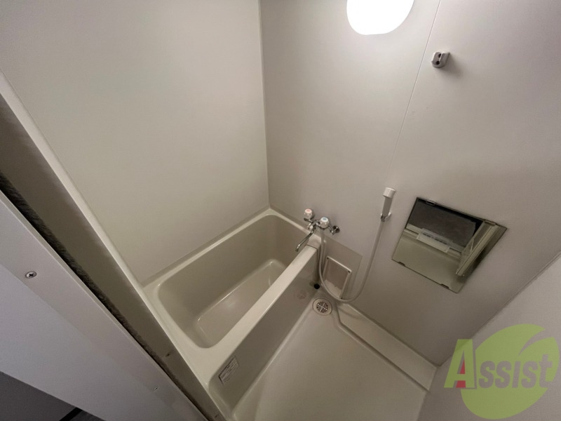 バス・シャワールーム　ユニットバスです。疲れを癒すのに欠かせませんね！