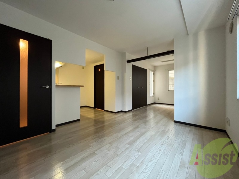 居室・リビング　広くてキレイなお部屋が広がっていて、充実した生活が送れそう。