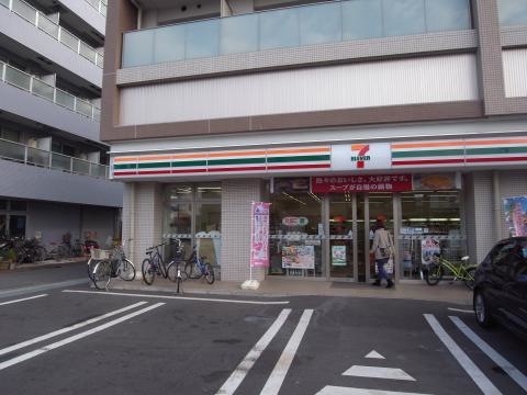 コンビニ　セブンイレブン大田区仲六郷2丁目店（コンビニ）まで395m