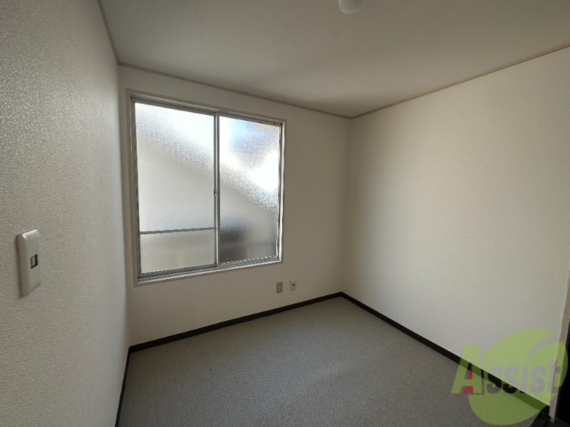 居室・リビング　明るいお部屋です