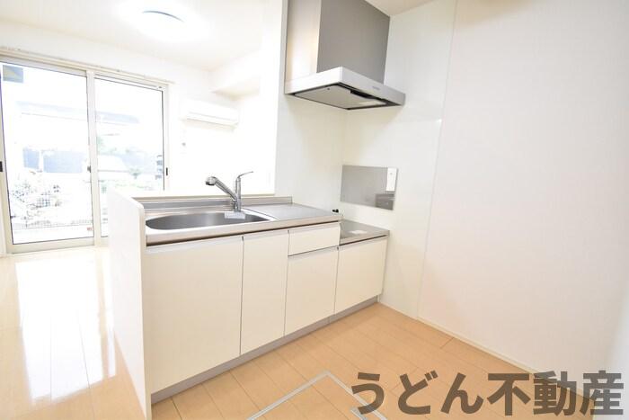 キッチン　うどん県のお部屋探しはうどん不動産へ うどんちゃんとLINE