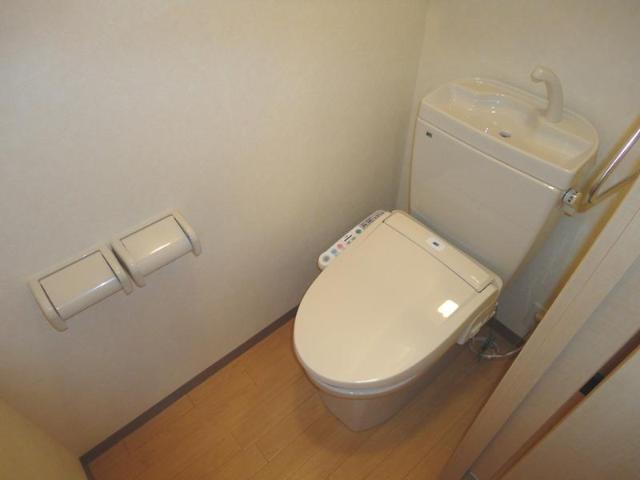 トイレ　シャワー付トイレ