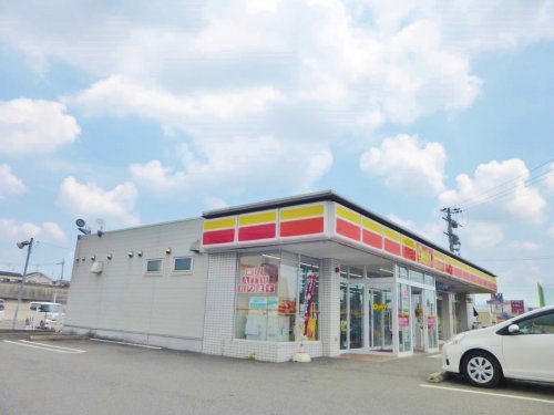 コンビニ　デイリーヤマザキ松原別所店（コンビニ）まで670m