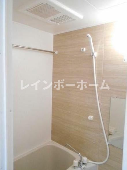 バス・シャワールーム　ゆったり過ごせるお風呂です