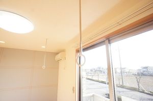 その他設備　洗濯物の室内干しに役立つホスクリーン♪