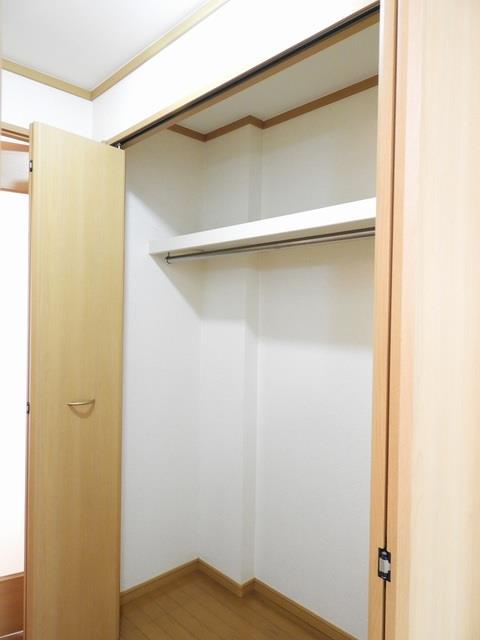 収納　お部屋を広く使えるクローゼット付き♪