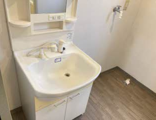 洗面設備　同物件、別物件の写真となります。ご参考までにご覧ください。