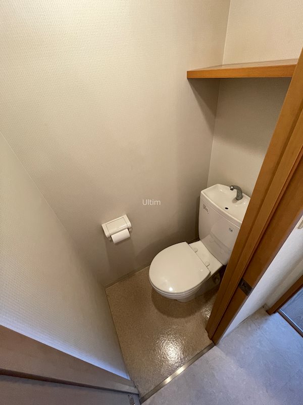 トイレ　別の部屋の写真