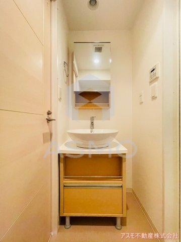 洗面設備　同マンション別部屋　参考写真