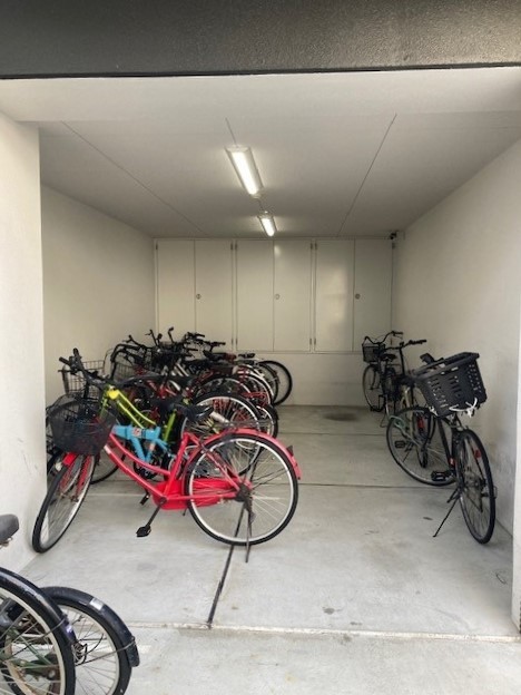 その他　【自転車置場】自転車駐輪は１世帯１台まで