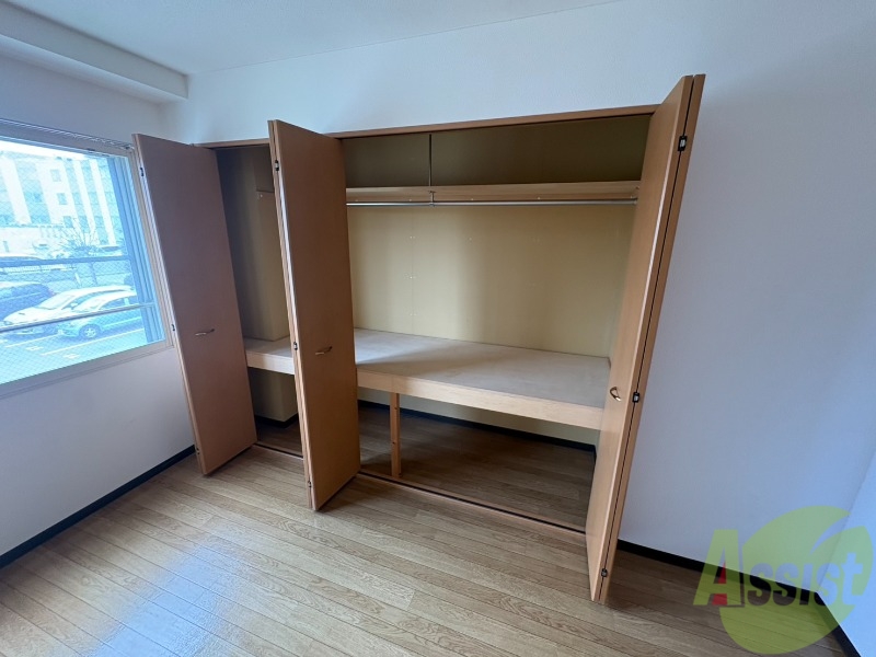 収納　収納もバッチリあるのでお部屋が片付きますよ！