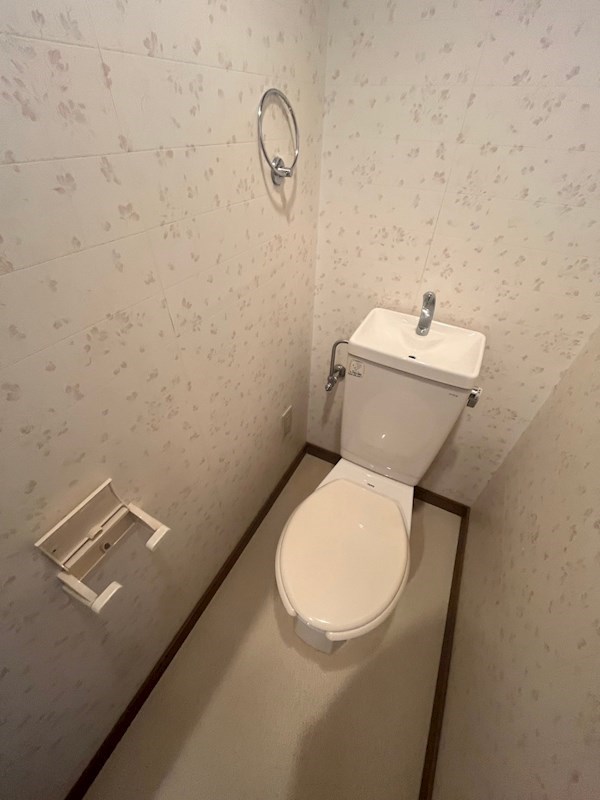 トイレ　コンパクトで使いやすいトイレです