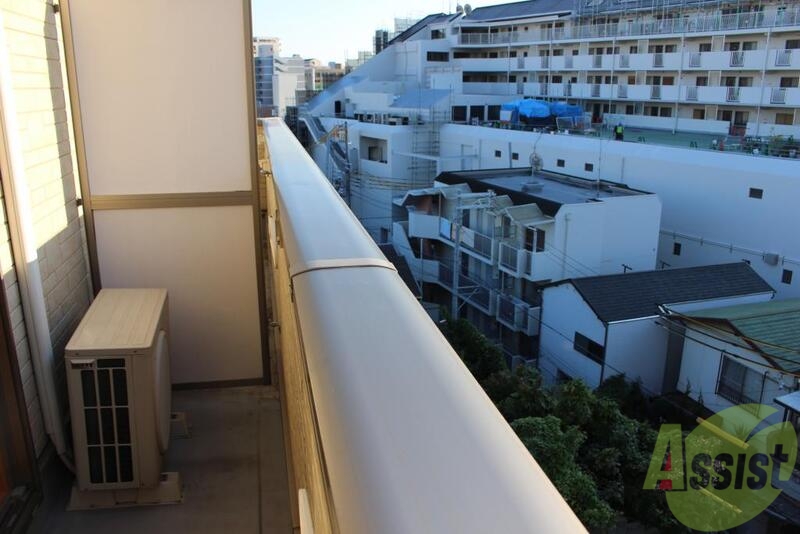 バルコニー　空が広く見えるのは嬉しいですね。