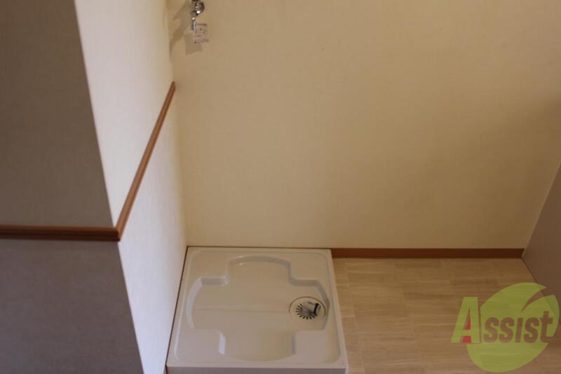 その他設備　洗濯機置場には防水パンがしっかり用意されています。